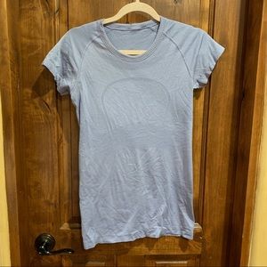 LULULEMON TOP